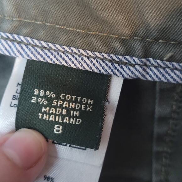 Eddie Bauer Mercer Fit Womens Shorts Olive Green Size 8 Cotton Buttons Pockets - Picture 8 of 12